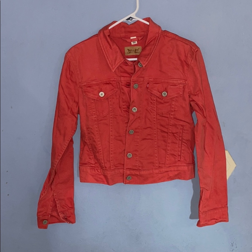 Red Levi’s short Jean jacket. Size M